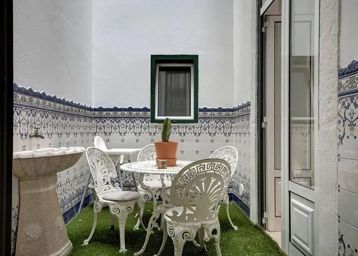 Unique Sao Bento Ideal For A Group Lisboa