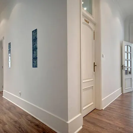 Unique Sao Bento Ideal For A Group リスボン